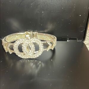 VINTAGE Rhinestone‎ Clamper Cuff Bracelet Silver Tone crystal Sparkle